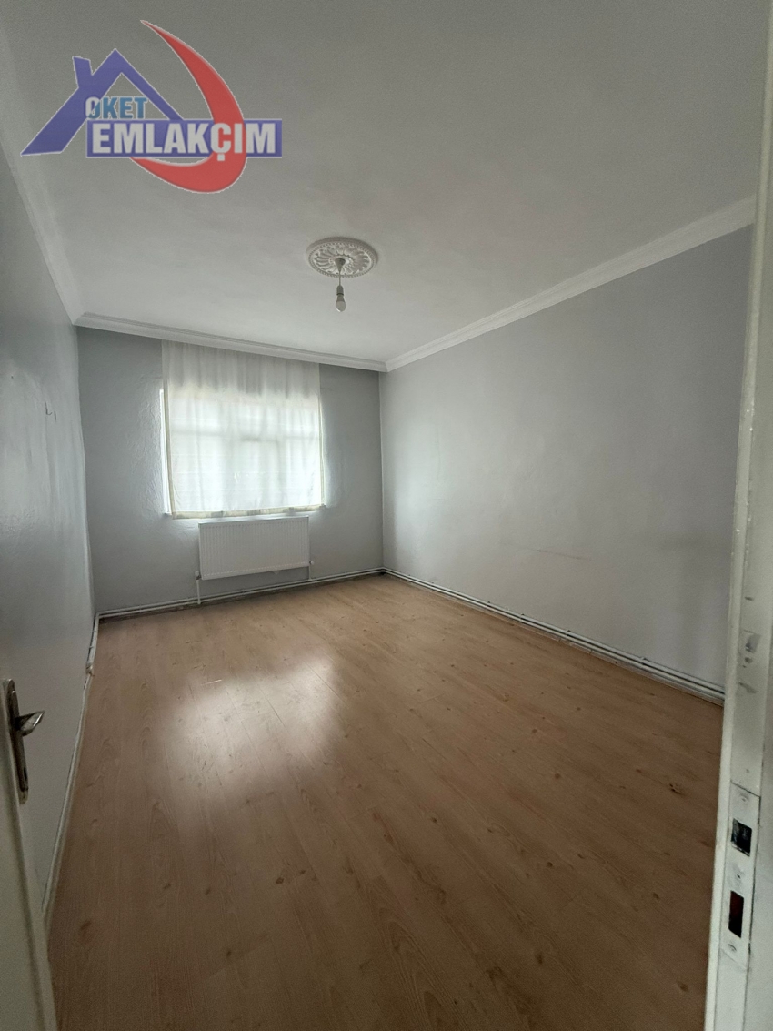 KIŞLA MEVKİNDE İŞÇİLER İÇİN UYGUN KİRALIK BİNA