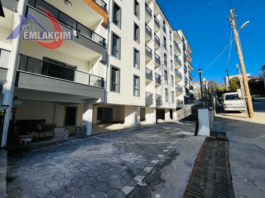 BAĞLIK MAH AÇIK HAVUZA SAHİP 2+1 LÜKS DAİRE