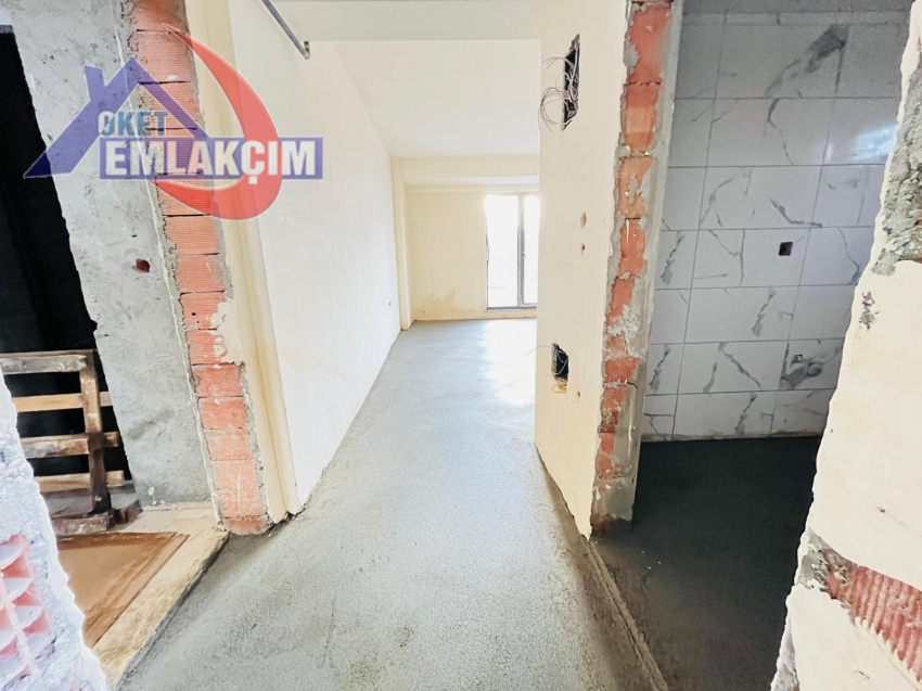 KEPEZ UYUYAN GÜZEL MEVKİNDE SATILIK SIFIR 1+1 DAİR