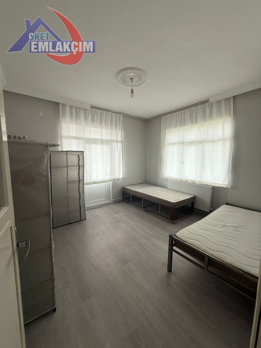 KIŞLA MEVKİNDE İŞÇİLER İÇİN UYGUN KİRALIK BİNA