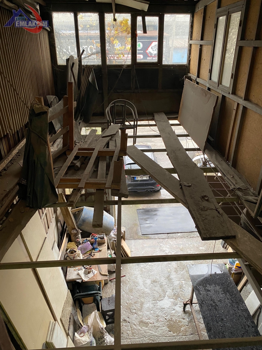 KIŞLA SANAYİ SİTESİNDE SATILIK 2 KATLI DÜKKAN