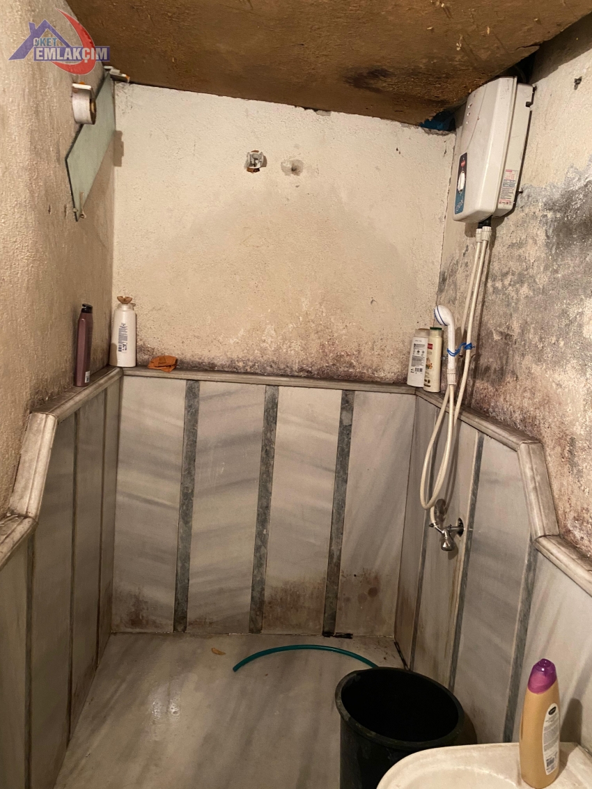 KIŞLA SANAYİ SİTESİNDE SATILIK 2 KATLI DÜKKAN