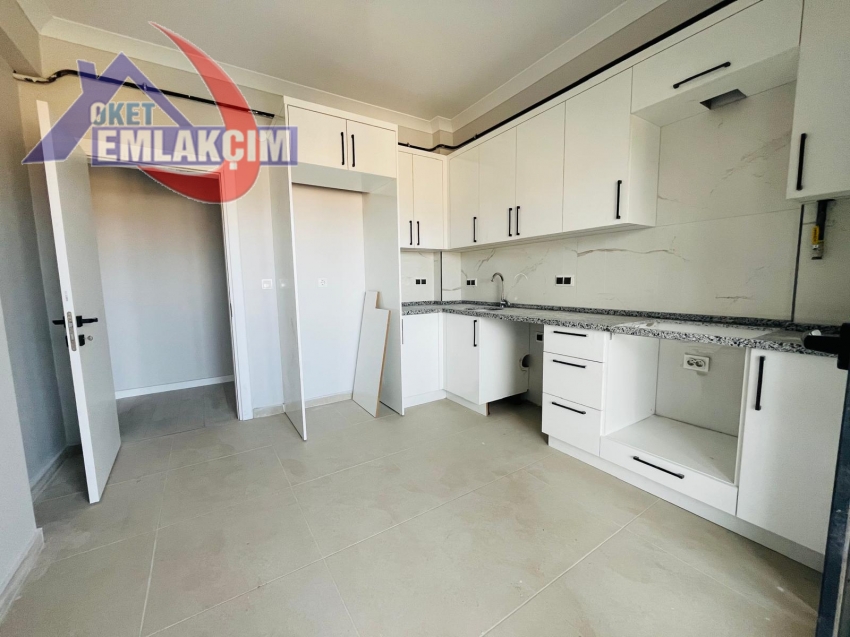 DİŞ HASTANESİ MEVKİİ’NDE SATILIK SIFIR 2+1 D