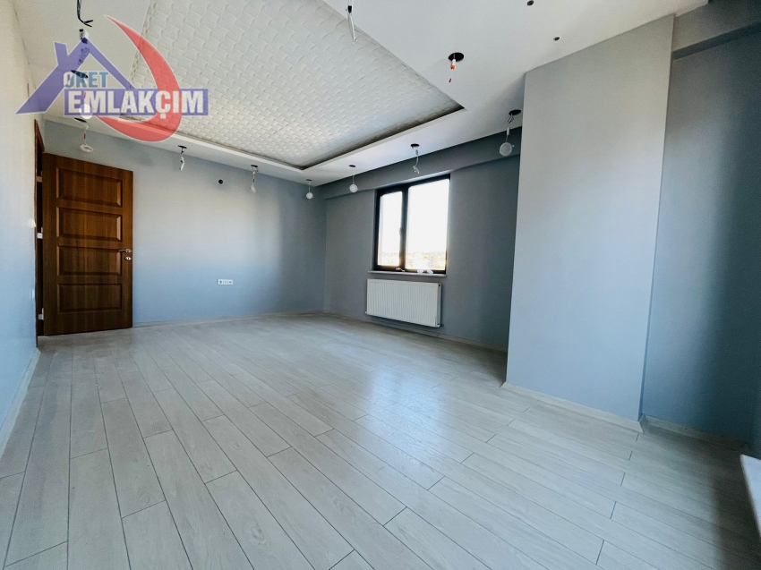 KEPEZDE ULAŞIM SORUNU OLMAYAN LÜKS 2+1 KİRALIK DAİ