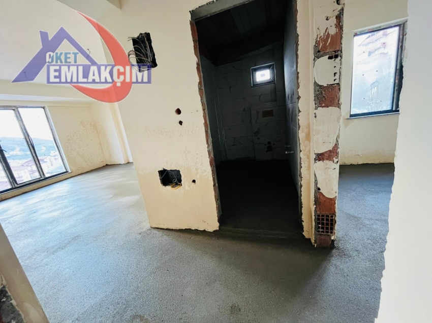 KEPEZ UYUYAN GÜZEL MEVKİNDE SATILIK SIFIR 1+1 DAİR