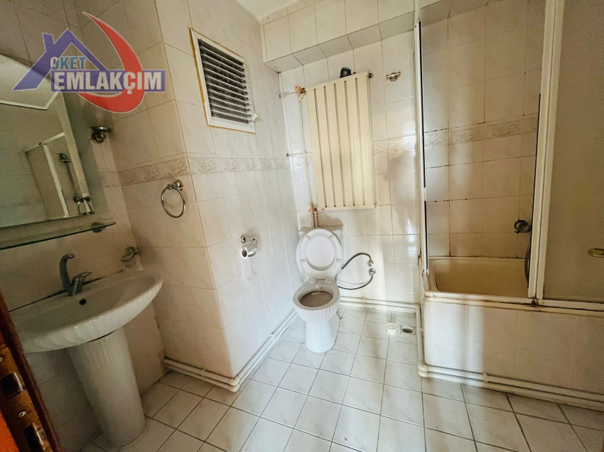 MÜFTÜ MAH ANA CADDE ÜZERİN 3+1 KİRALIK DAİRE 