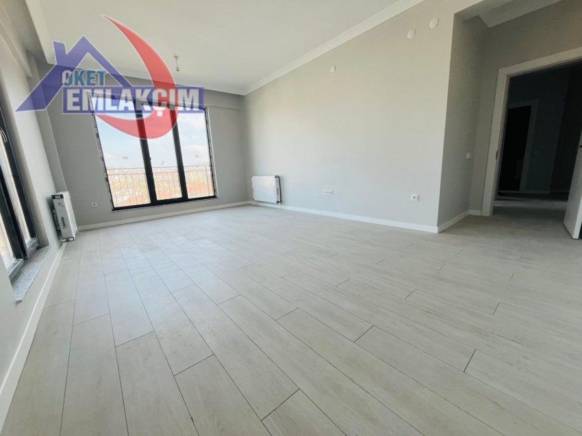 DİŞ HASTANESİ MEVKİNDE KİRALIK SIFIR 2+1 DAİRE