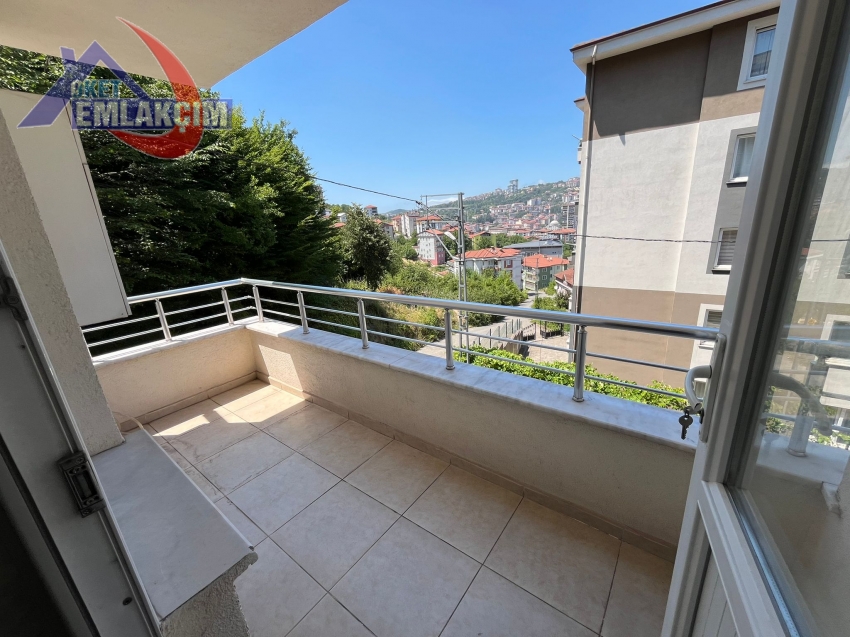 FAKÜLTE MEVKİNDE EŞYALI 1+1 ARAKAT KİRALIK DAİRE