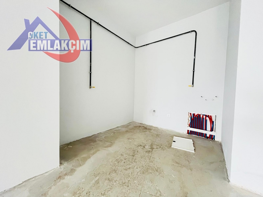 DAĞ EVLERİ MEVKİNDE KİRALIK 200M2 DEPO/DÜKKAN