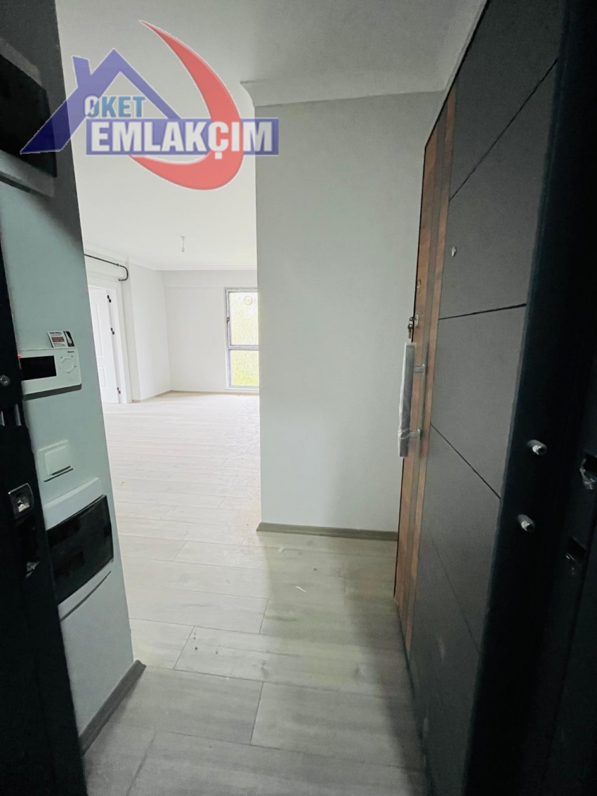 FAKÜLTE MEVKİNDE YATIRIMA UYGUN SATILIK 1+1 SIFIR