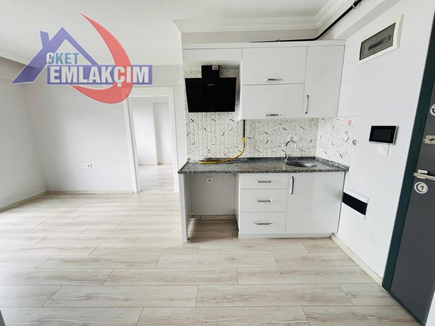 ORTA CAMİİ MEVKİNDE KİRALIK 1+1 DAİRE