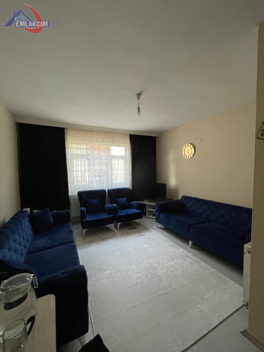 KAVAKLIK MAHALLESİNDE OKULLARA YAKIN 2+1 SATILIK D