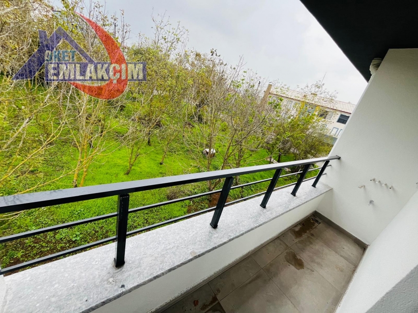 FAKÜLTE MEVKİNDE YATIRIMA UYGUN SATILIK 1+1 SIFIR