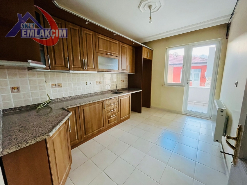 SAFA CAMİİ MEVKİNDE 3+1 KİRALIK DAİRE