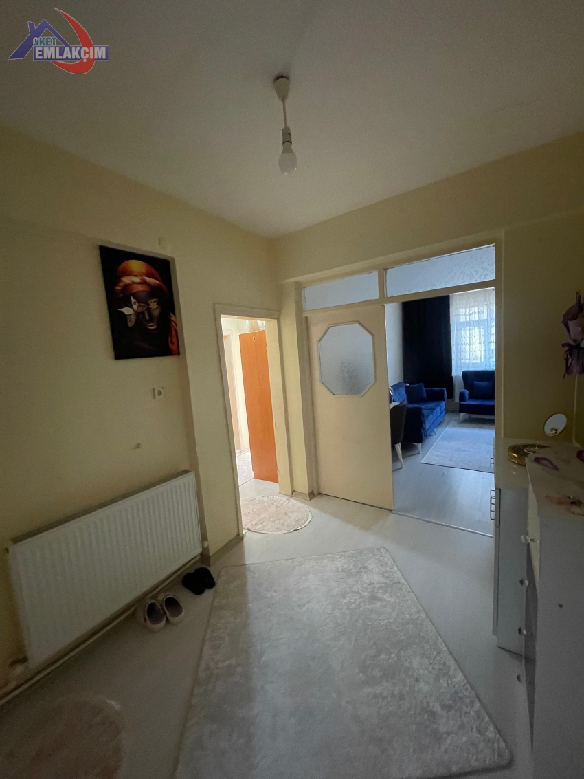 KAVAKLIK MAHALLESİNDE OKULLARA YAKIN 2+1 SATILIK D