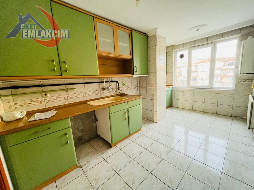 MÜFTÜ MAH ANA CADDE ÜZERİN 3+1 KİRALIK DAİRE 