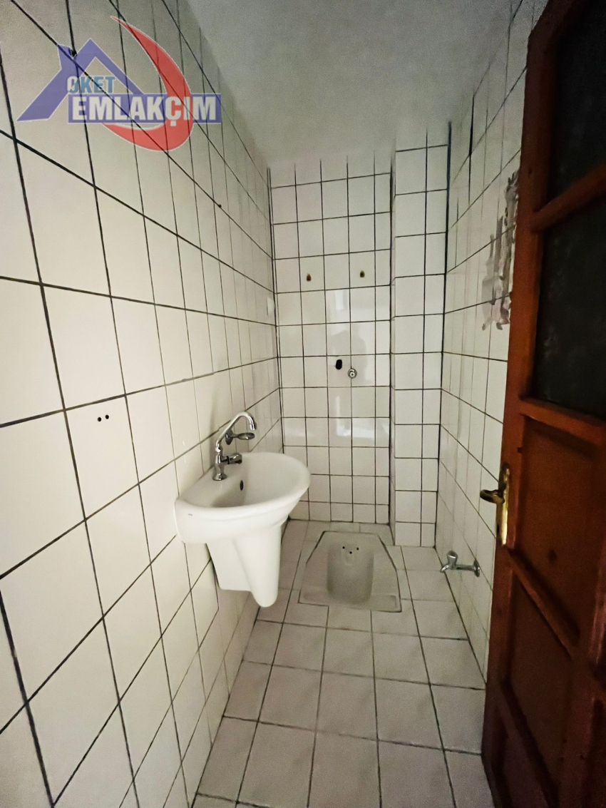 MÜFTÜ MAH ANA CADDE ÜZERİN 3+1 KİRALIK DAİRE 