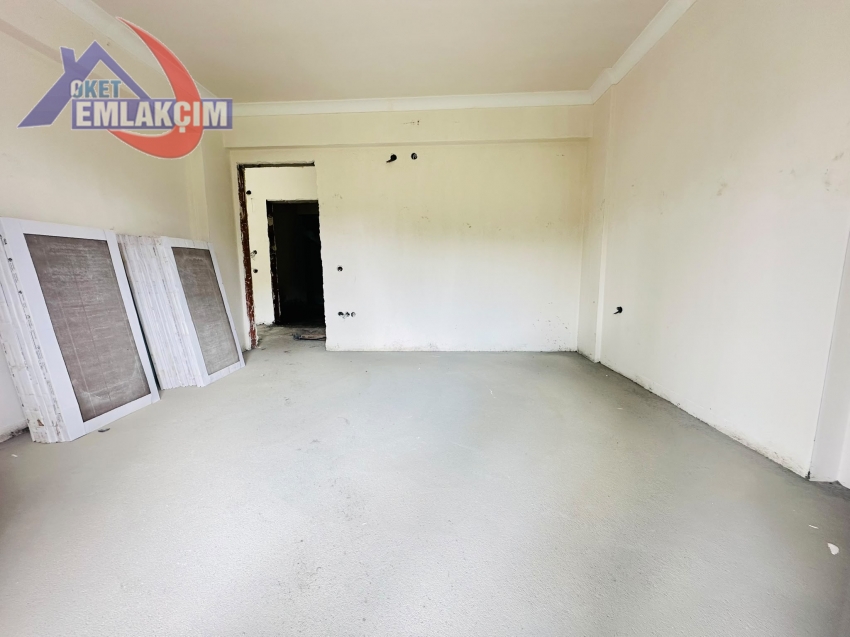 KIRMACIDA ANAHTAR TESLİM 1+1 SATILIK DAİRE