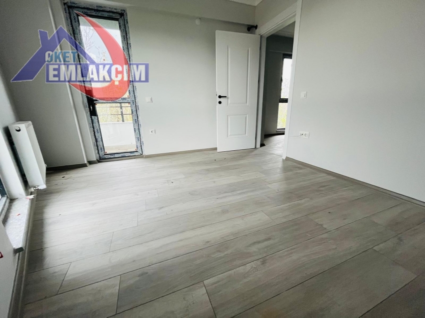 FAKÜLTE MEVKİNDE YATIRIMA UYGUN SATILIK 1+1 SIFIR
