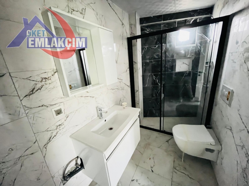 FAKÜLTE MEVKİNDE YATIRIMA UYGUN SATILIK 1+1 SIFIR