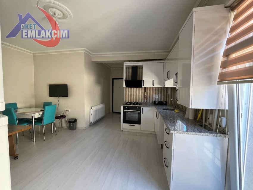 KONUMUYLA AVANTAJ SAĞLAYAN 1+1 EŞYALI KİRALIK DAİR