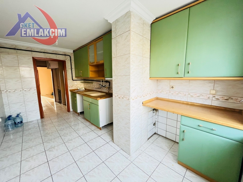 MÜFTÜ MAH ANA CADDE ÜZERİN 3+1 KİRALIK DAİRE 