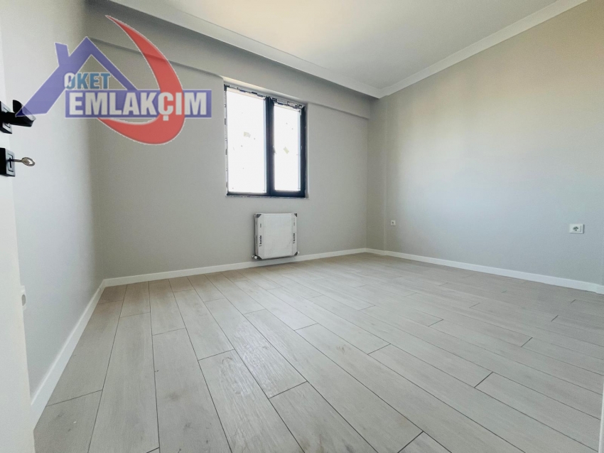 DİŞ HASTANESİ MEVKİNDE KİRALIK SIFIR 2+1 DAİRE