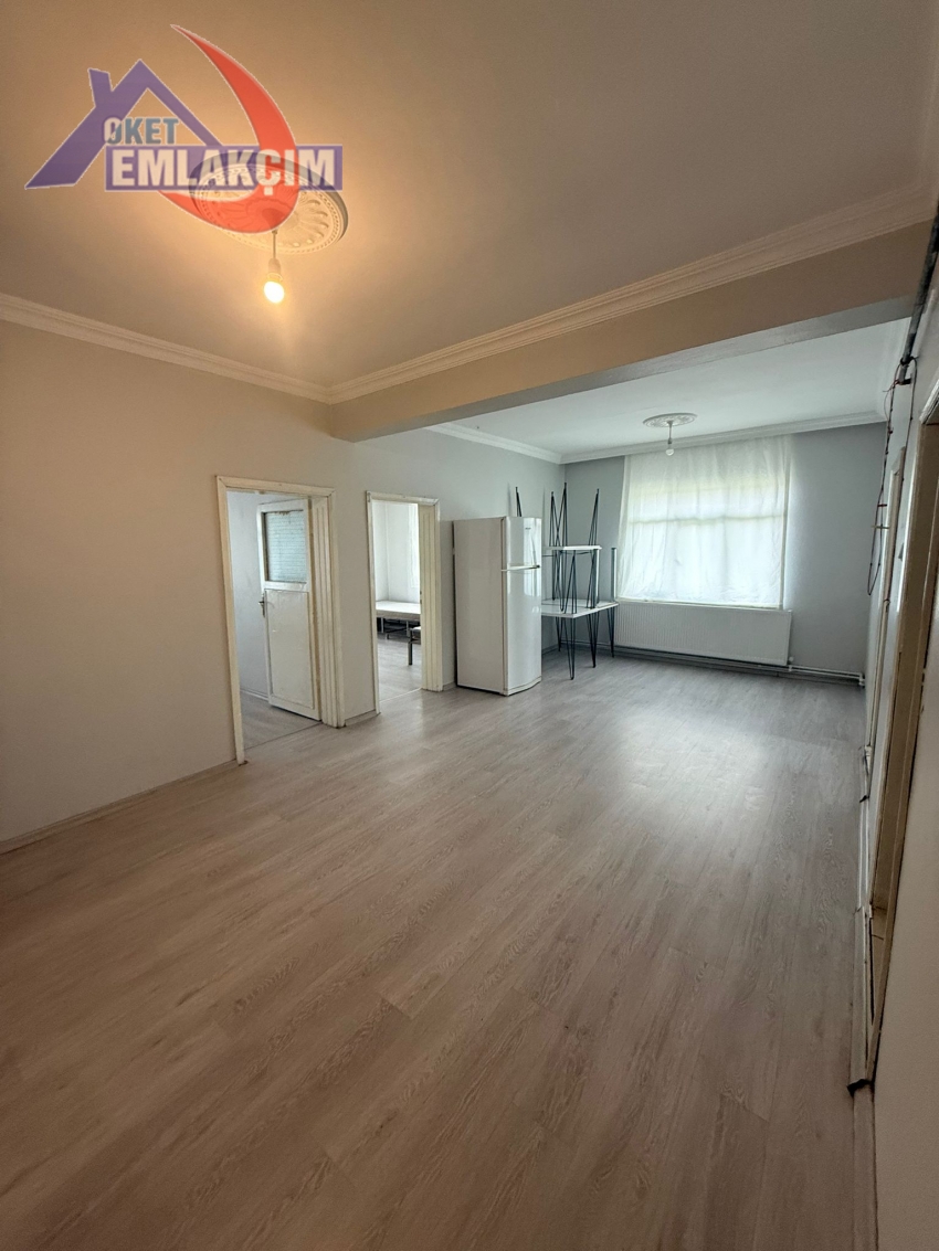 KIŞLA MEVKİNDE İŞÇİLER İÇİN UYGUN KİRALIK BİNA