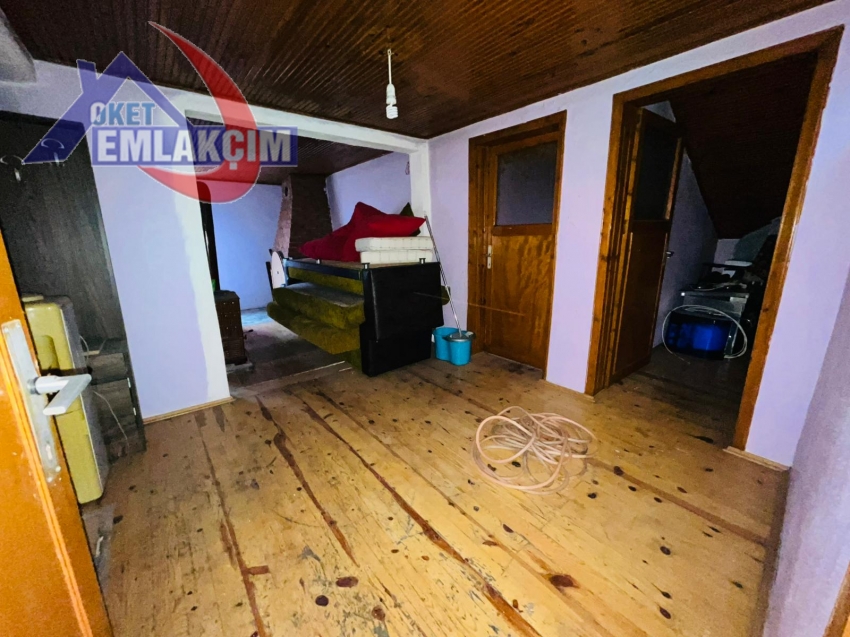 KAVAKLIK MAHALLESİNDE ANAYOLA 100M MESAFEDE SATILI