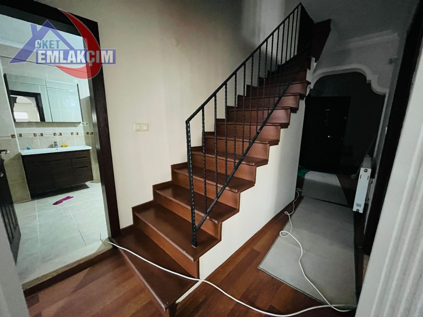 BAĞLIK MAH ANACADDE ÜZERİNDE KİRALIK DUBLEKS DAİRE