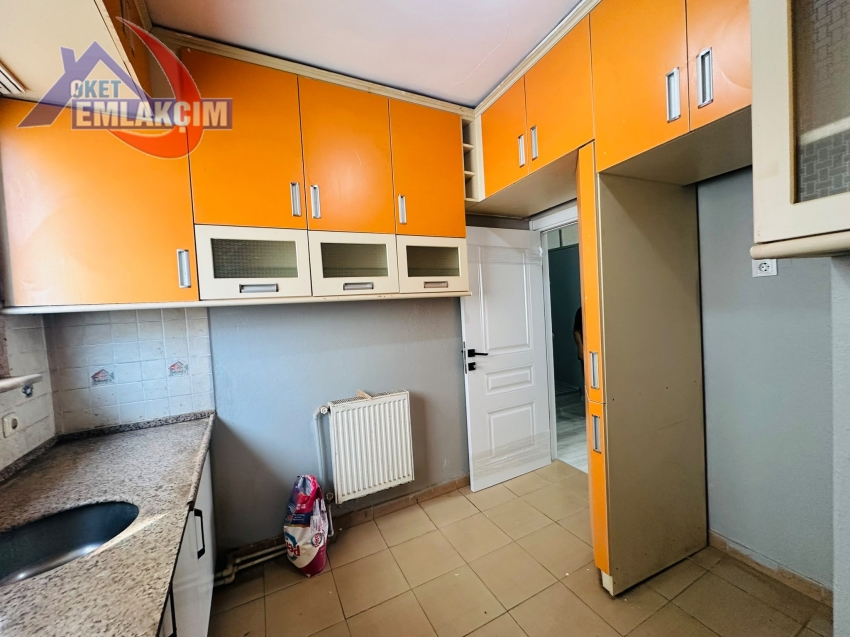 MÜFTÜ MAH CADDE ÜZERİNDE KİRALIK 3+1 DAİRE