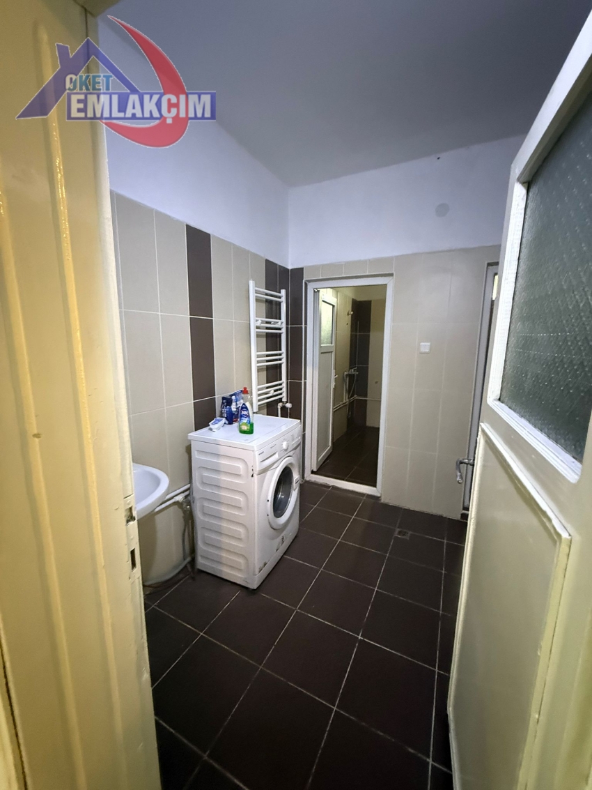 KIŞLA MEVKİNDE İŞÇİLER İÇİN UYGUN KİRALIK BİNA