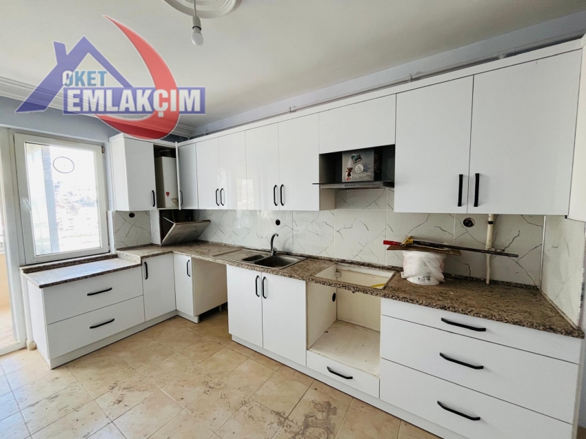 SÜLEYMANLAR MAH GENİŞ 3+1 SATILIK DAİRE