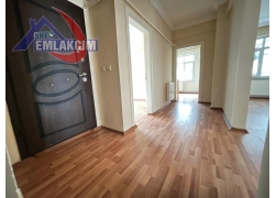 BAĞLIK MAH MERKEZİ KONUMDA KİRALIK 3+1 DAİRE