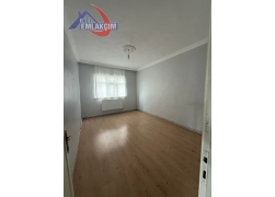 KIŞLA MEVKİNDE İŞÇİLER İÇİN UYGUN KİRALIK BİNA