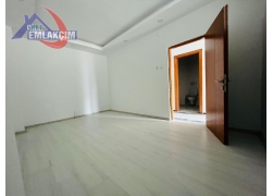 MERKEZİ KONUMDA İÇİ YENİLENMİŞ 3+1 SATILIK DAİRE