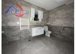 BAĞLIK MAH MERKEZİ KONUMDA KİRALIK 3+1 DAİRE