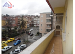 BAĞLIK MAHALLESİNDE CADDE ÜZERİ KİRALIK 2+1 DAİRE