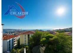 BAĞLIK’TA SİTE İÇERİSİNDE SATILIK 3+1 GENİŞ 