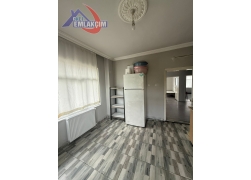 KIŞLA MEVKİNDE İŞÇİLER İÇİN UYGUN KİRALIK BİNA