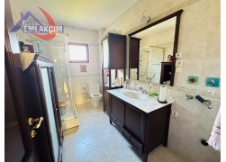 BAĞLIK’TA SİTE İÇERİSİNDE SATILIK 3+1 GENİŞ 