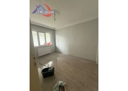 KIŞLA MEVKİNDE İŞÇİLER İÇİN UYGUN KİRALIK BİNA