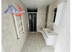 ORTA CAMİİ MEVKİNDE KİRALIK 1+1 DAİRE