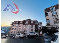 EMLAKÇIM OKET’TEN PARK MAZARADA SATILIK 3+1