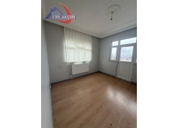 KIŞLA MEVKİNDE İŞÇİLER İÇİN UYGUN KİRALIK BİNA