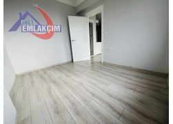 ORTA CAMİİ MEVKİNDE KİRALIK 1+1 DAİRE