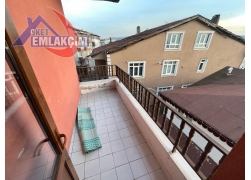 YALI CADDESİNDE DENİZ MANZARALI 3+1 UYGUN FİYATTA 