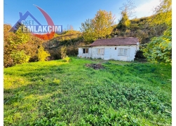 KANDİLLLİ AÇIK HAVA SOKAKTA SATILIK ARSA