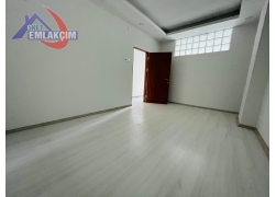 MERKEZİ KONUMDA İÇİ YENİLENMİŞ 3+1 SATILIK DAİRE