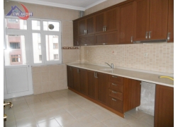 BAĞLIK MAHALLESİNDE CADDE ÜZERİ KİRALIK 2+1 DAİRE